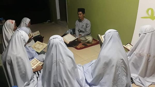 Tahsinul Quran Lil Banat Tahsinul Quran Lil Banat